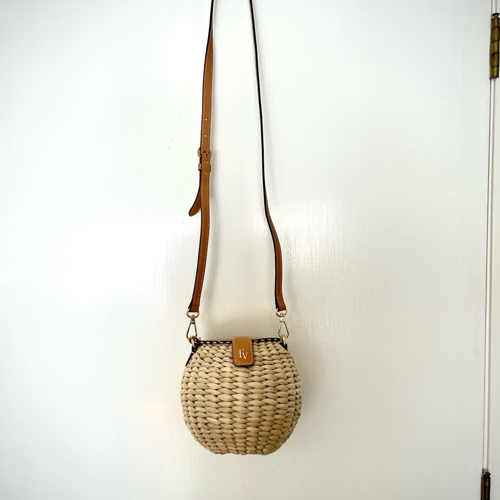 Frances Valentine Woven HoneyPot Bag w/optional shoulder strap - Picture 4 of 4